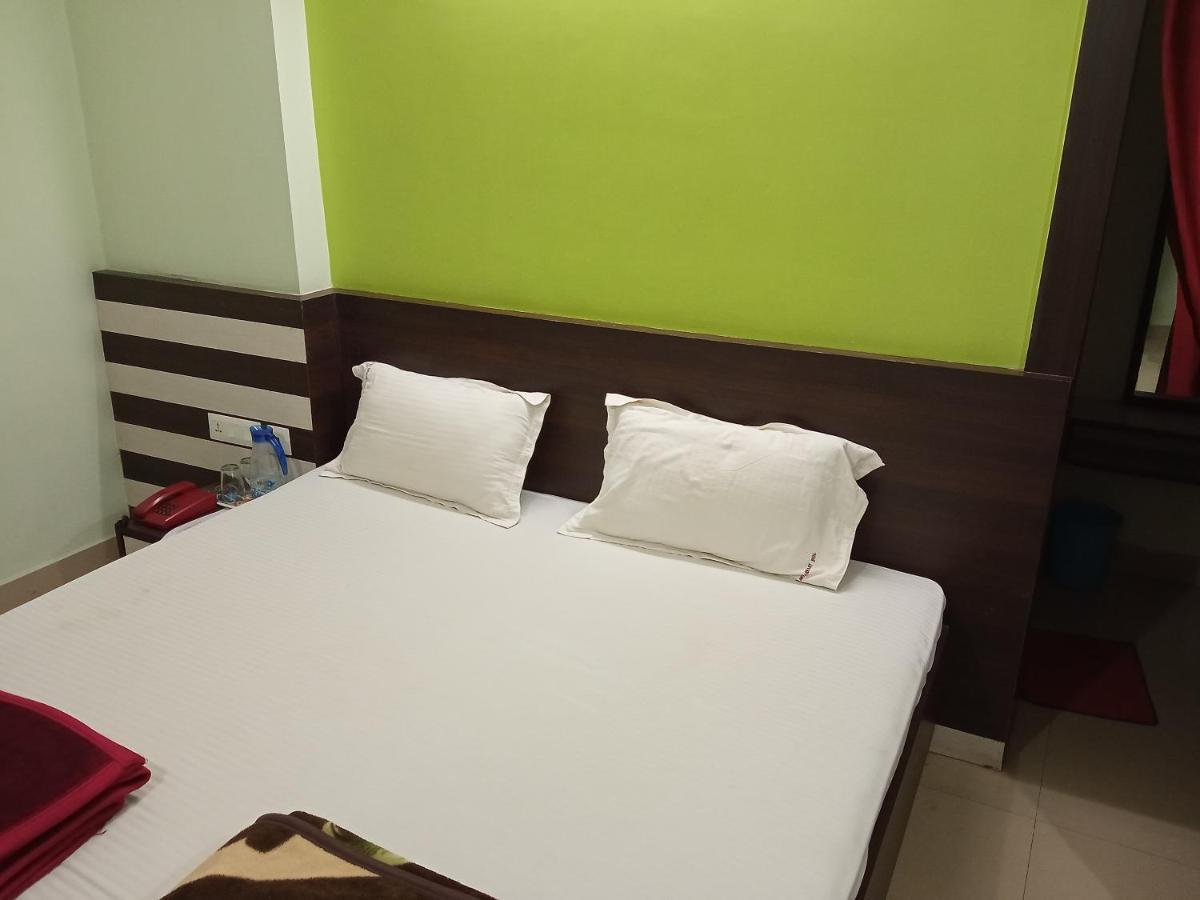 Hotel Viraat Inn Gaya Dış mekan fotoğraf