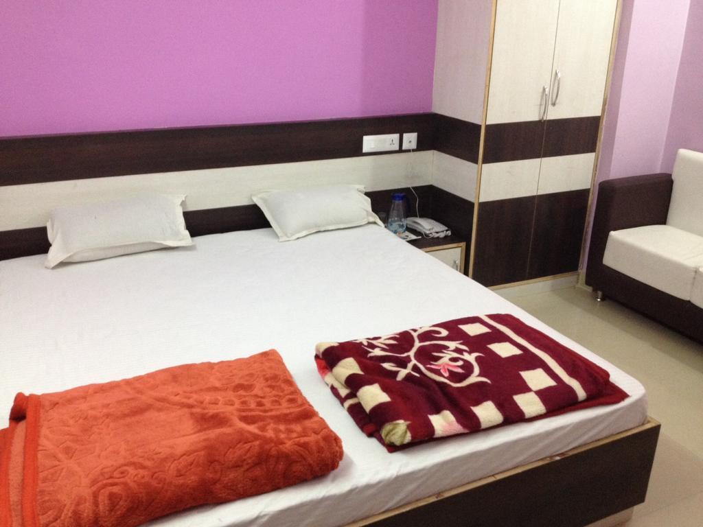 Hotel Viraat Inn Gaya Dış mekan fotoğraf