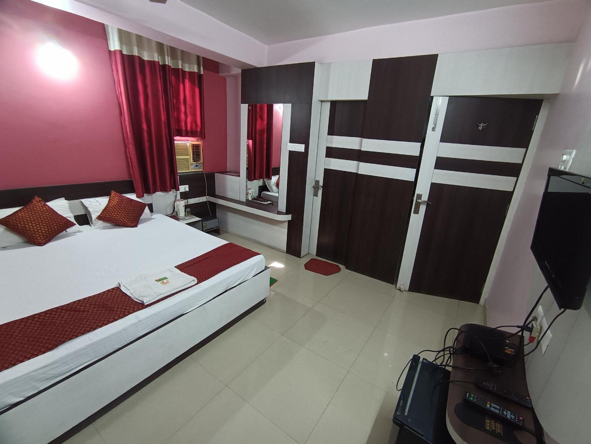 Hotel Viraat Inn Gaya Dış mekan fotoğraf