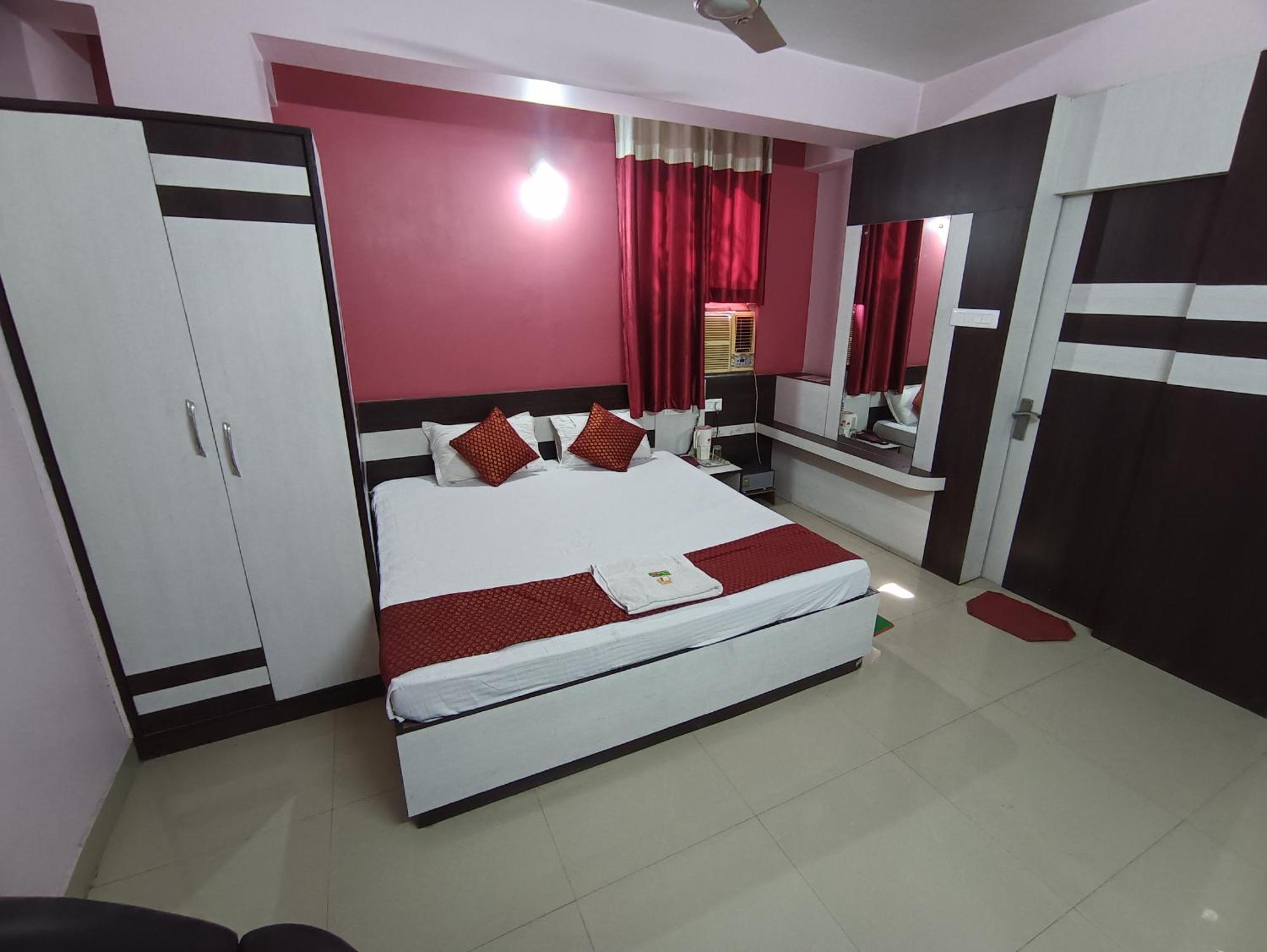 Hotel Viraat Inn Gaya Dış mekan fotoğraf