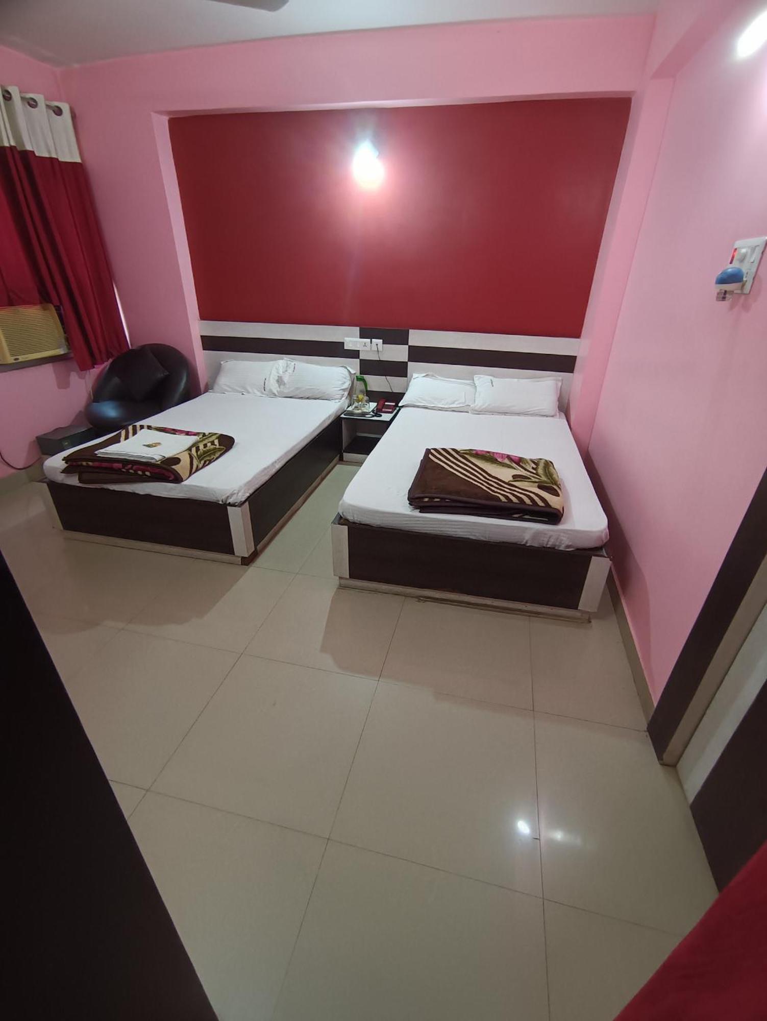 Hotel Viraat Inn Gaya Dış mekan fotoğraf