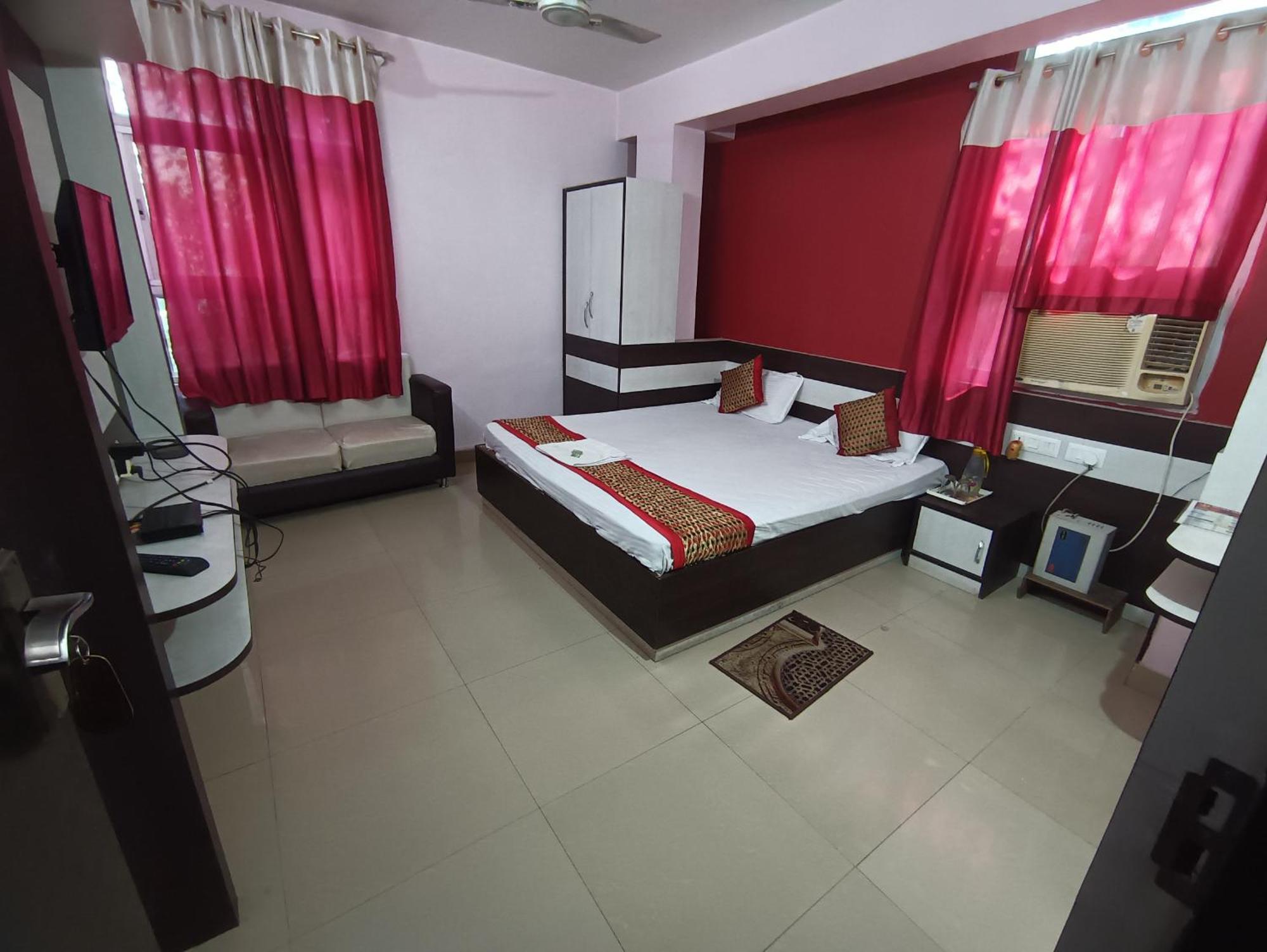 Hotel Viraat Inn Gaya Dış mekan fotoğraf