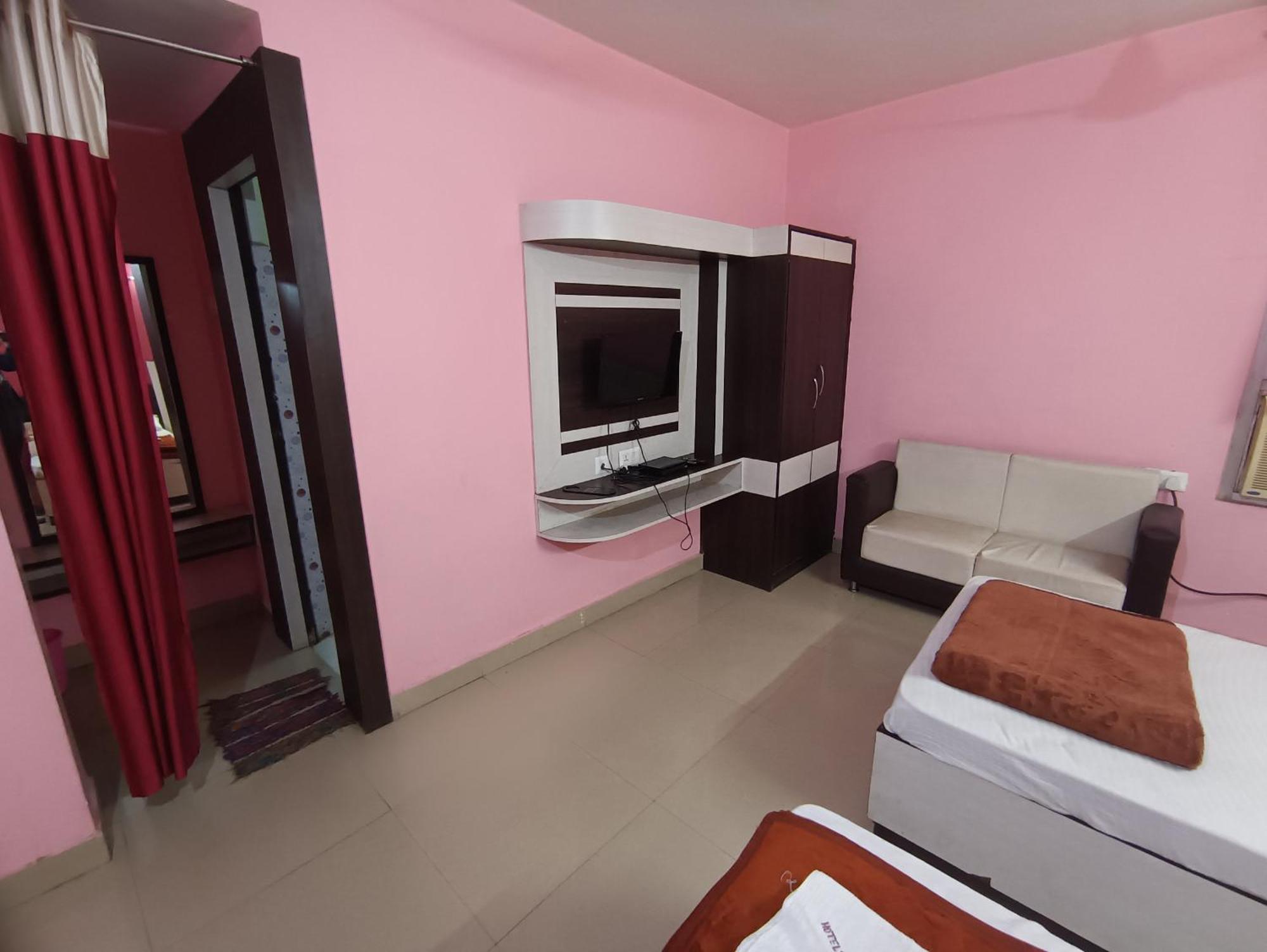 Hotel Viraat Inn Gaya Dış mekan fotoğraf